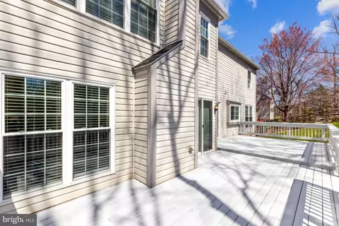 Exterior - 9319 Amaryllis Ave, Manassas, VA 20110 photo 5 of 6