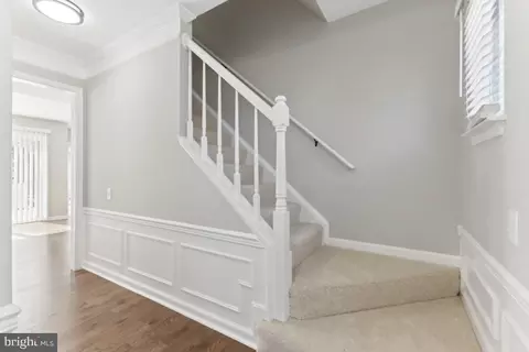 Entry Way - 9319 Amaryllis Ave, Manassas, VA 20110 photo 6 of 10