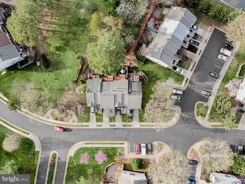 View/Area - 8628 Sanderling Dr, Manassas, VA 20110 photo 3 of 9
