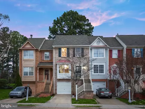 8628 Sanderling Dr, Manassas, VA 20110