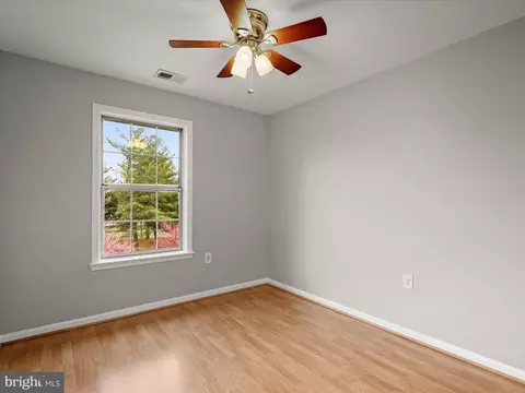 Bedroom - 8628 Sanderling Dr, Manassas, VA 20110 photo 3 of 6