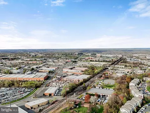 View/Area - 8628 Sanderling Dr, Manassas, VA 20110 photo 9 of 9