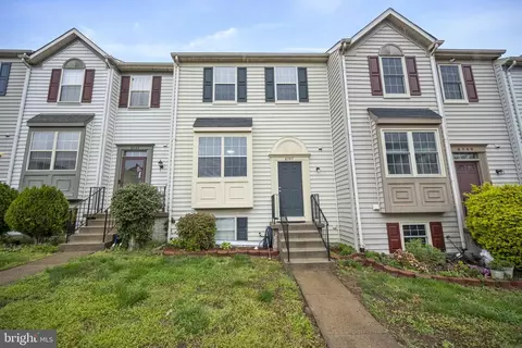 8747 Deblanc Pl, Manassas, VA 20110