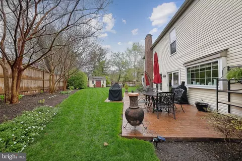 Exterior - 8633 Deckert Pl, Manassas, VA 20110 photo 6 of 7