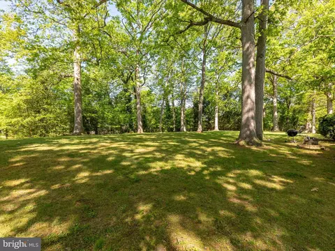 Exterior - 9100 Stonewall Rd, Manassas, VA 20110 photo 6 of 12