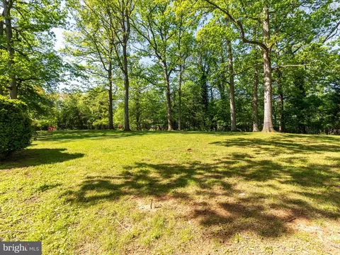 Exterior - 9100 Stonewall Rd, Manassas, VA 20110 photo 7 of 12