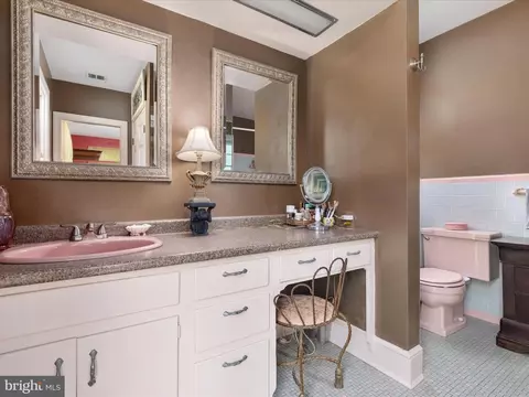 Bath - 9100 Stonewall Rd, Manassas, VA 20110 photo 1 of 3
