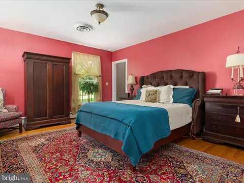 Bedroom - 9100 Stonewall Rd, Manassas, VA 20110 photo 1 of 4