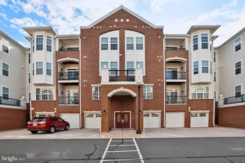 9200 Charleston Dr #408, Manassas, VA 20110