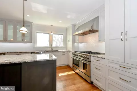 9506 Vinnia Ct, Manassas, VA 20110 photo 6