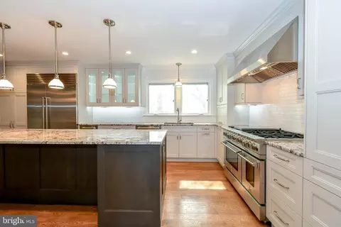 9506 Vinnia Ct, Manassas, VA 20110 photo 11