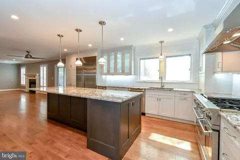 9506 Vinnia Ct, Manassas, VA 20110 photo 14