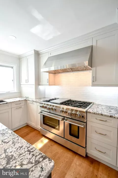 9506 Vinnia Ct, Manassas, VA 20110 photo 10