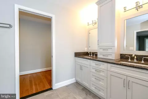 9506 Vinnia Ct, Manassas, VA 20110 photo 35