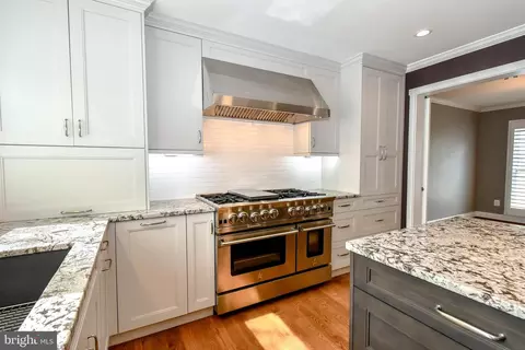 9506 Vinnia Ct, Manassas, VA 20110 photo 7