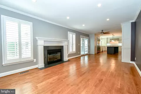 9506 Vinnia Ct, Manassas, VA 20110 photo 17