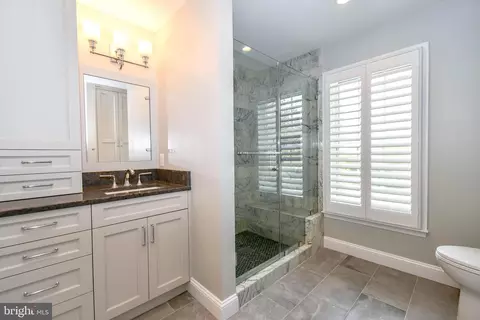 9506 Vinnia Ct, Manassas, VA 20110 photo 32