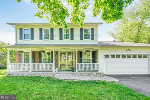 8964 Garland Ct, Manassas, VA 20110