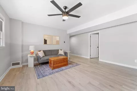 Entry Way - 9208 Peabody St, Manassas, VA 20110 photo 7 of 7