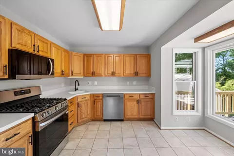 Kitchen - 9208 Peabody St, Manassas, VA 20110 photo 3 of 3