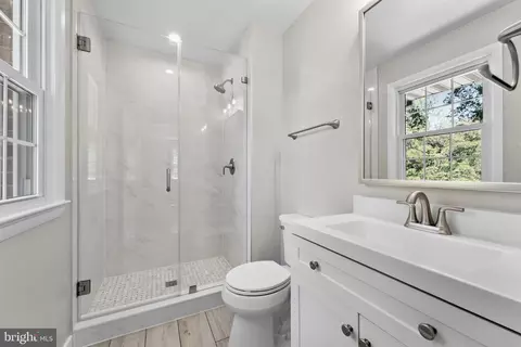 Bath - 9208 Peabody St, Manassas, VA 20110 photo 1 of 3