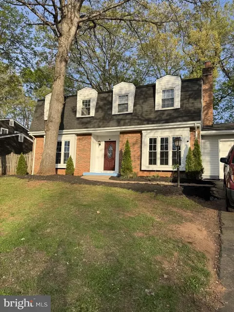 Exterior - 8549 Stonewall Rd, Manassas, VA 20110 photo 2 of 8