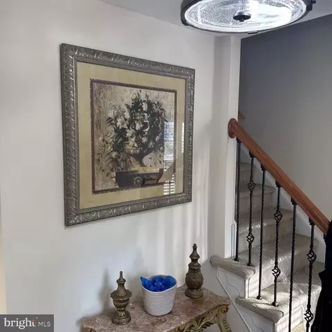 Entry Way - 8549 Stonewall Rd, Manassas, VA 20110 photo 1 of 10