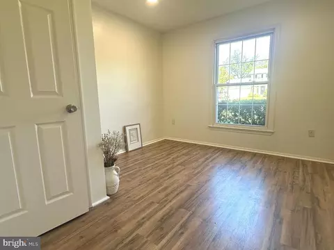 Other - 8959 Rolling Rd, Manassas, VA 20110 photo 21 of 32