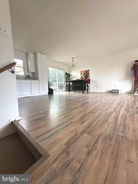 Other - 8959 Rolling Rd, Manassas, VA 20110 photo 6 of 32