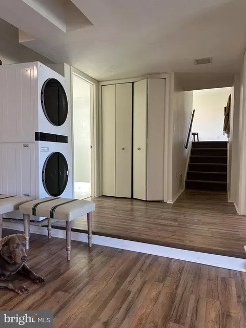 Entry Way - 8959 Rolling Rd, Manassas, VA 20110 photo 6 of 6