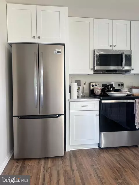 Kitchen - 8959 Rolling Rd, Manassas, VA 20110 photo 1 of 9