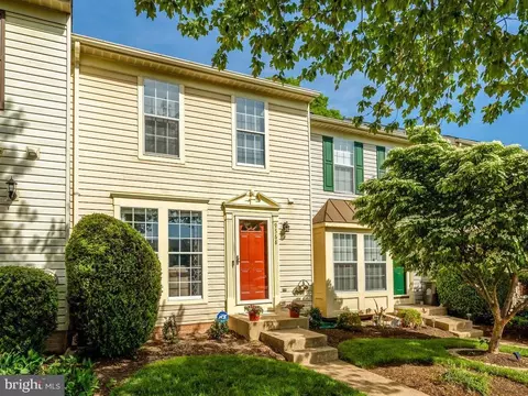 9568 Buttonbush Ct, Manassas, VA 20110 photo 2