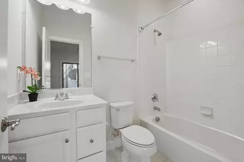 9870 Buchanan Loop, Manassas, VA 20110 photo 31