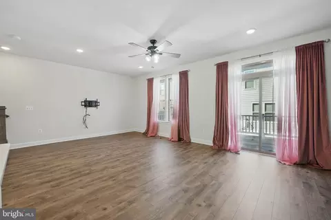 9870 Buchanan Loop, Manassas, VA 20110 photo 10