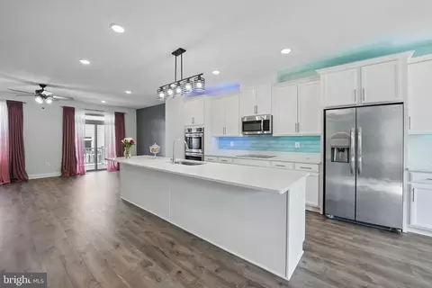 9870 Buchanan Loop, Manassas, VA 20110 photo 6