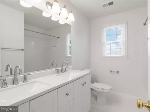 9365 River Crest Rd, Manassas, VA 20110 photo 34
