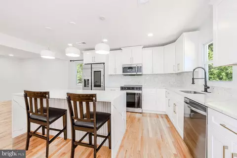 8601 Fort Dr, Manassas, VA 20110 photo 4