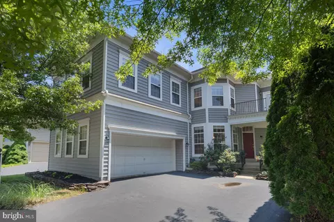 Exterior - 8341 Tillett Loop, Manassas, VA 20110 photo 10 of 12