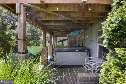 Exterior - 8341 Tillett Loop, Manassas, VA 20110 photo 6 of 12