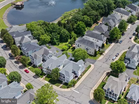 View/Area - 8341 Tillett Loop, Manassas, VA 20110 photo 6 of 8