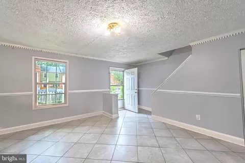 Entry Way - 9832 Buckner Rd, Manassas, VA 20110 photo 2 of 2
