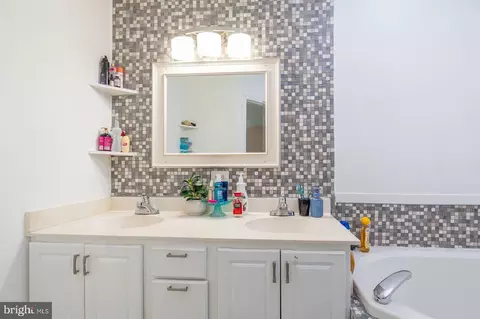 10288 Calypso Dr, Manassas, VA 20110 photo 23