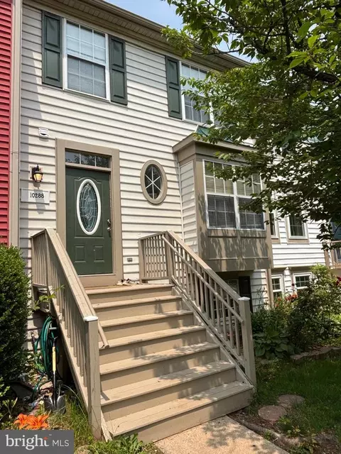 10288 Calypso Dr, Manassas, VA 20110 photo 2