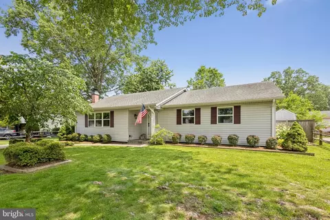 8755 Cather Ave, Manassas, VA 20110 photo 3
