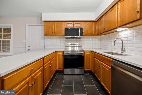 9746 Bragg Ln, Manassas, VA 20110 photo 11