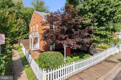 9746 Bragg Ln, Manassas, VA 20110