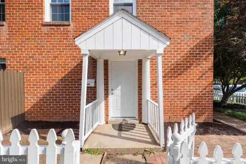 9746 Bragg Ln, Manassas, VA 20110 photo 3