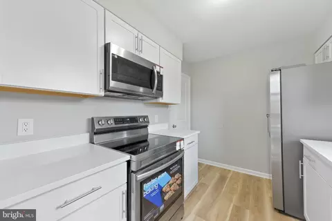 Entry Way - 8995 Patterson Pl, Manassas, VA 20110 photo 3 of 3