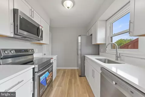Kitchen - 8995 Patterson Pl, Manassas, VA 20110 photo 1 of 2