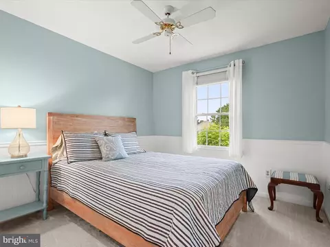 Bedroom - 10267 Cedar Ridge Dr, Manassas, VA 20110 photo 9 of 14